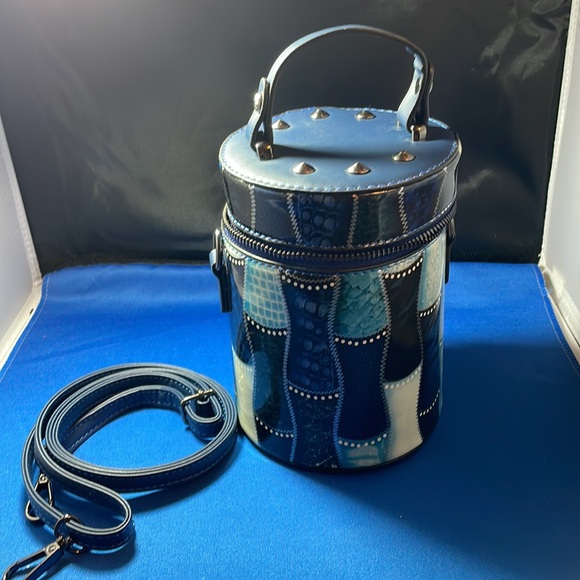 Blue bucket bag - Picture 4 of 5